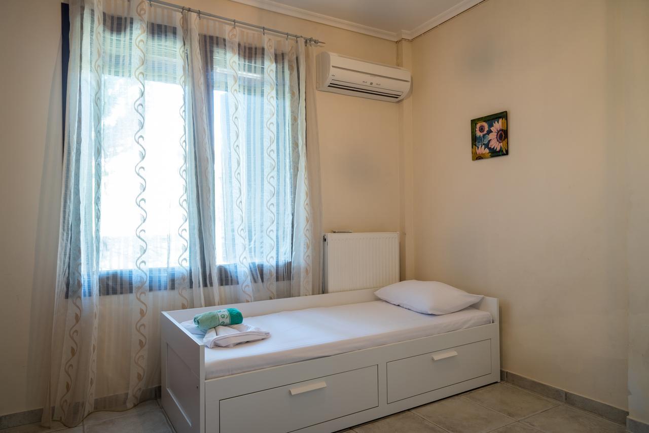 Blue Thea Luxury Villa In Afitos Екстер'єр фото