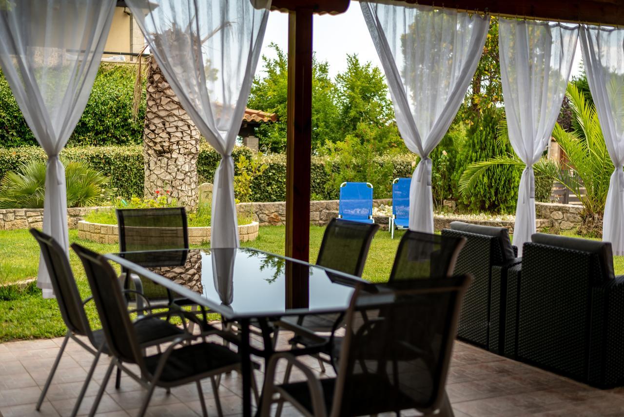 Blue Thea Luxury Villa In Afitos Екстер'єр фото