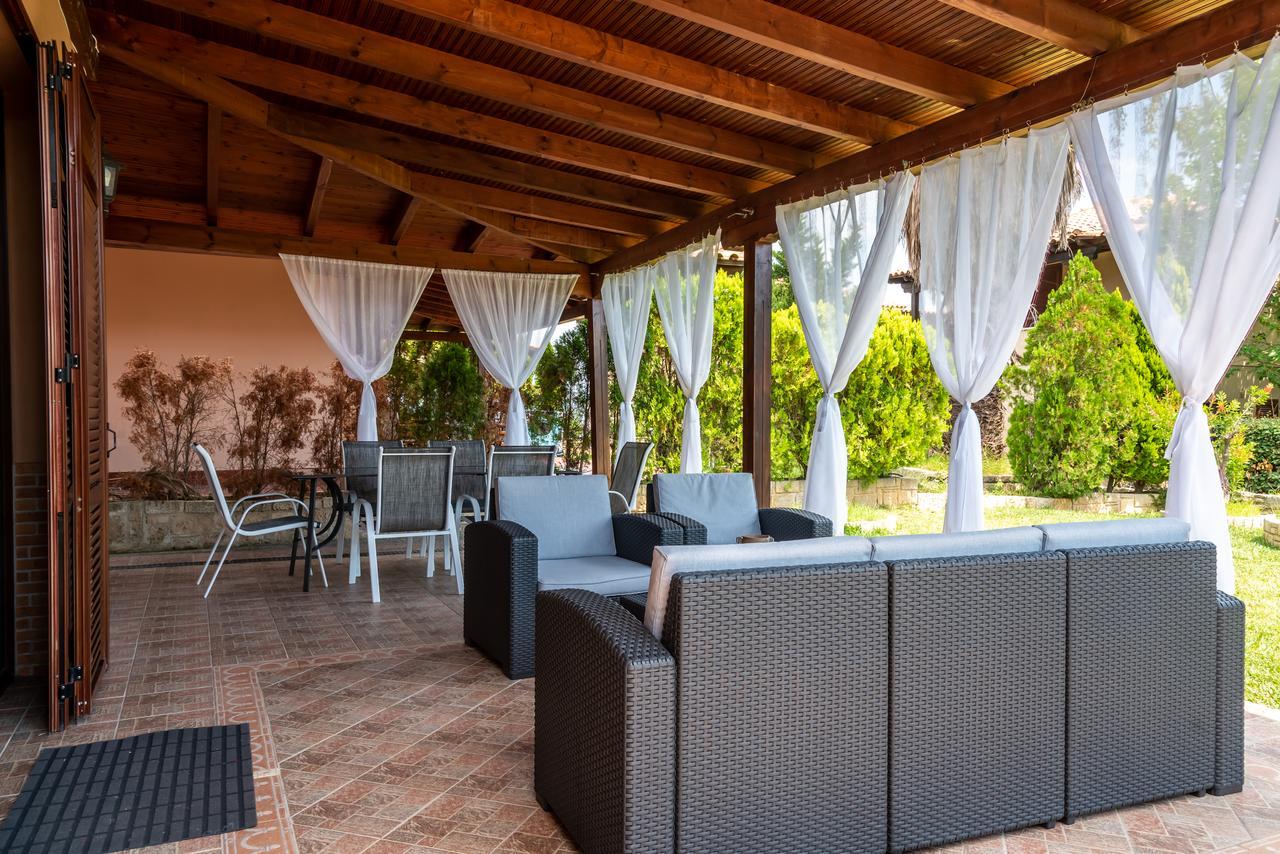 Blue Thea Luxury Villa In Afitos Екстер'єр фото